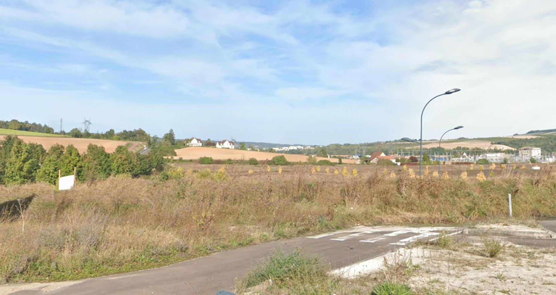 Terrains — Zone de 29 000 m² — Tonnerre