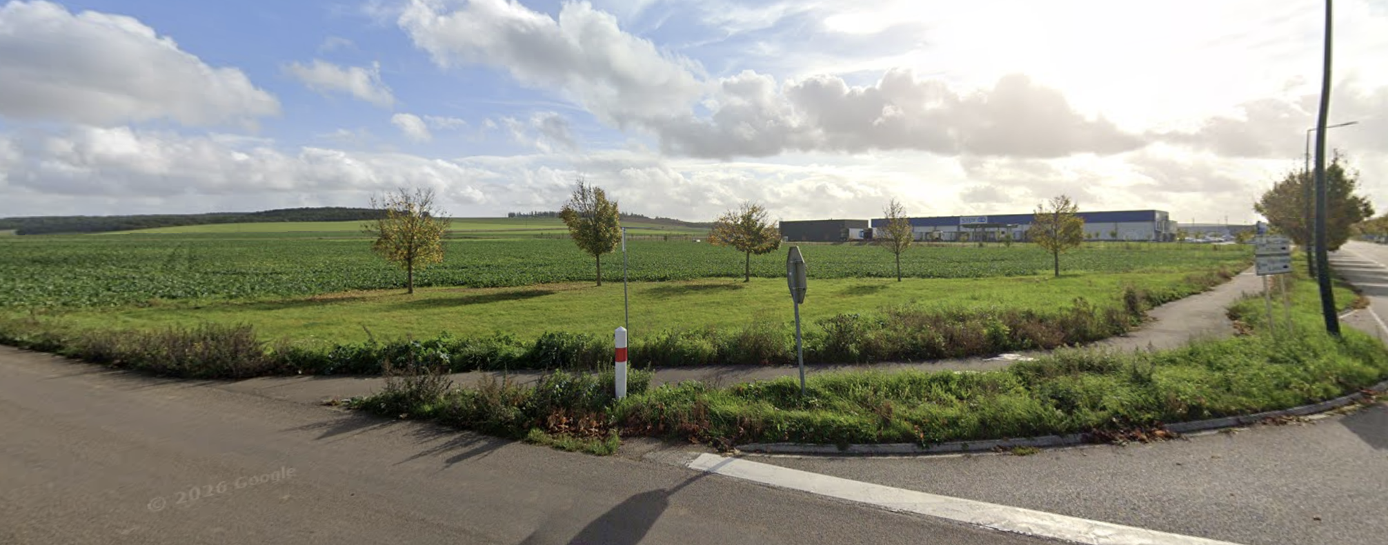 Terrains — 38 373 m² et 4 273 m² — Sens