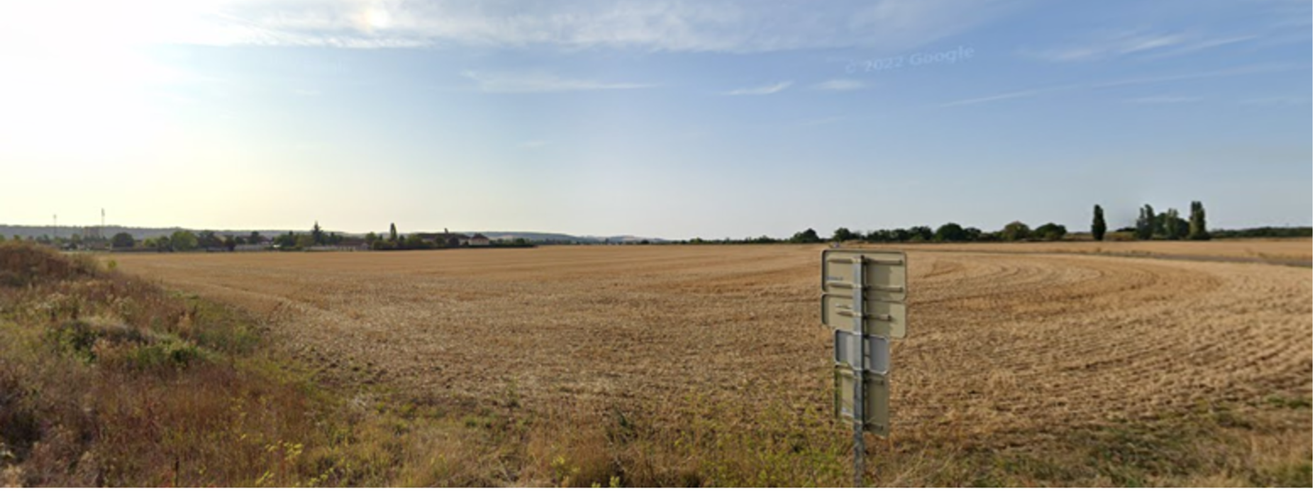 Terrains — Zone de 60 000 m² — Sens