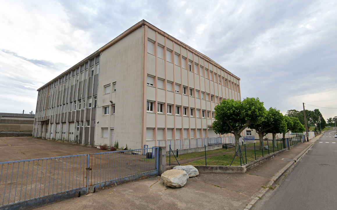Bâtiment — 3 000 m² — Migennes