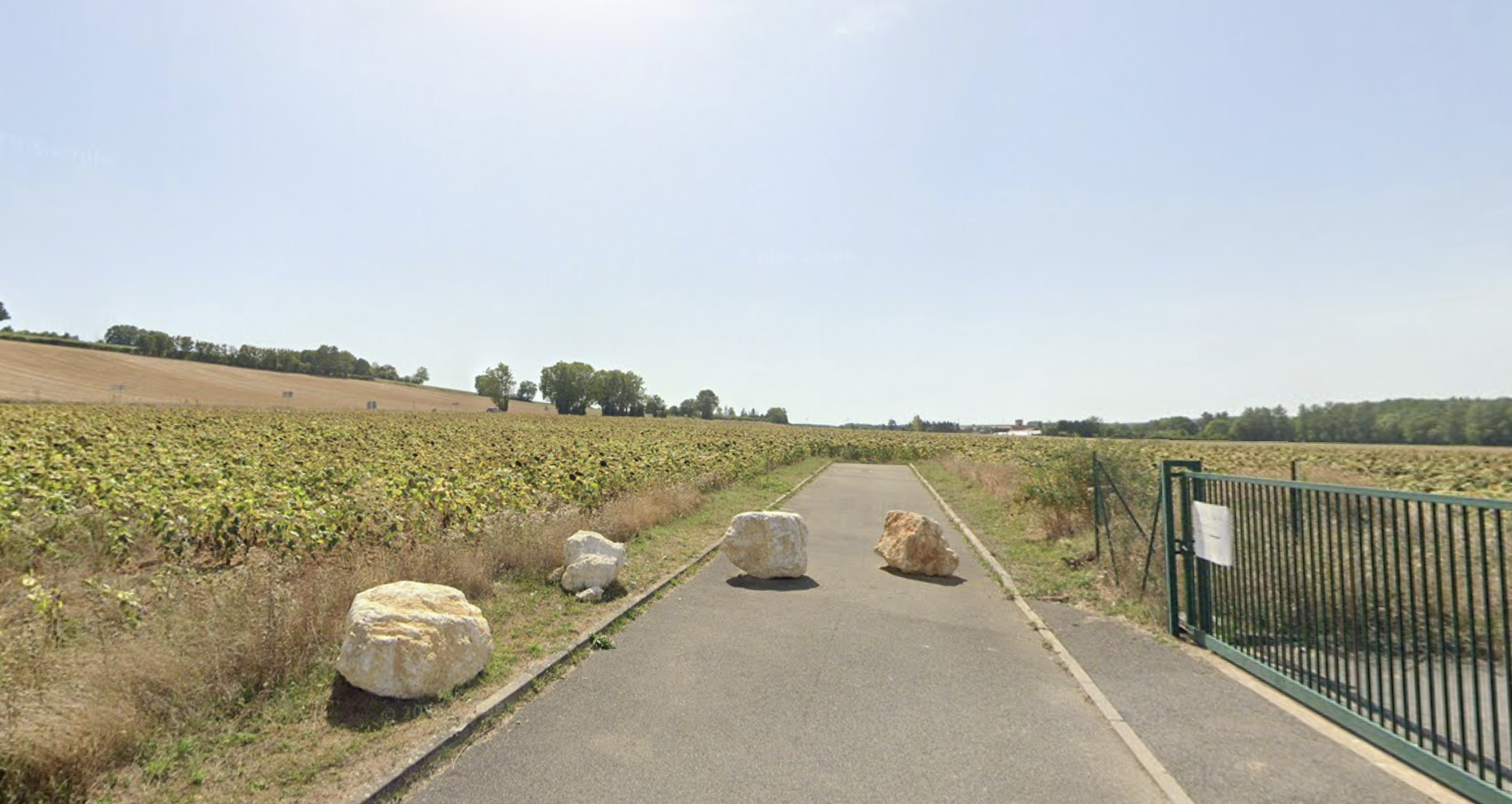 Terrains — Zone de 38 000 m² — Coulanges-sur-Yonne
