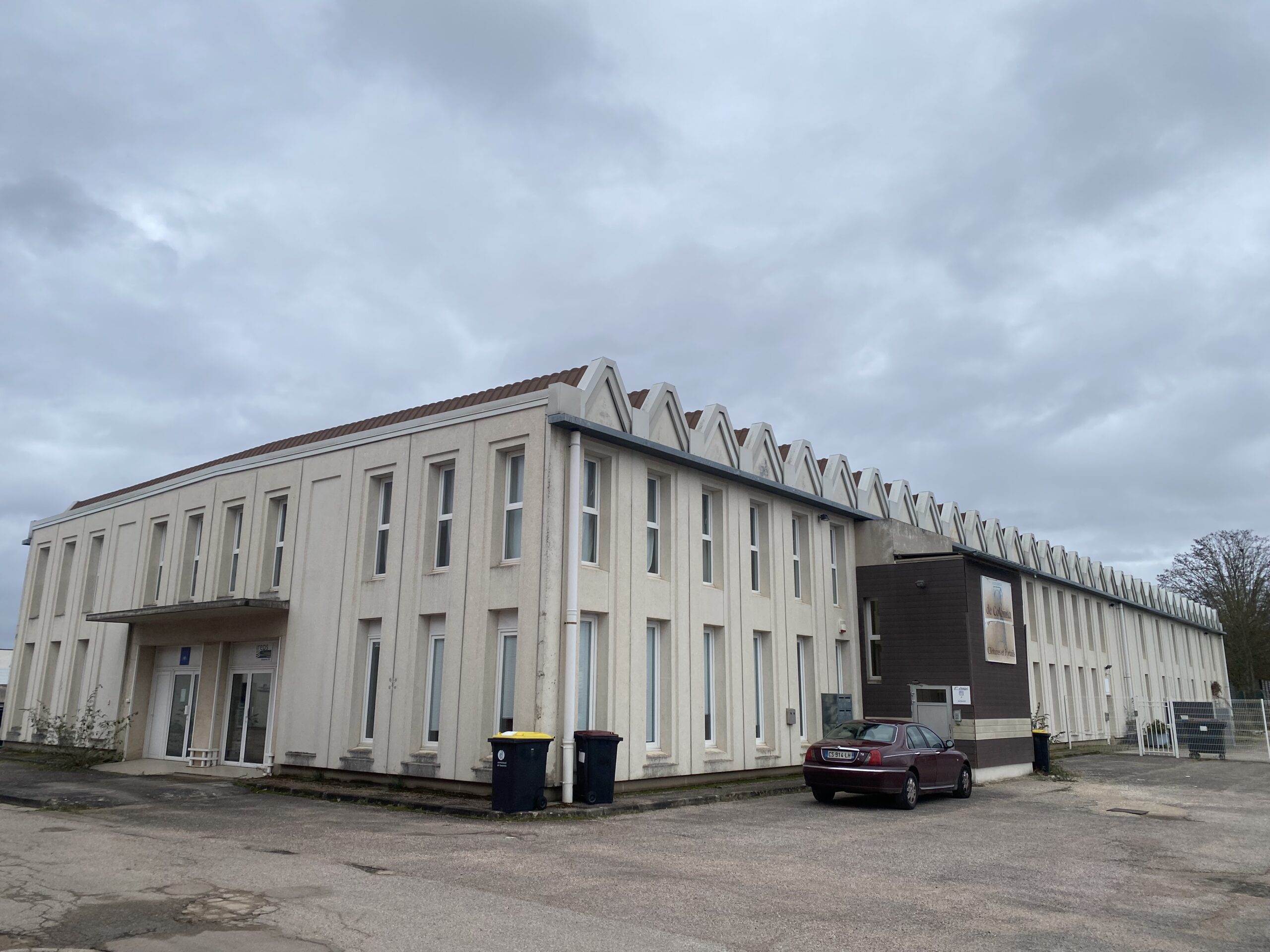 Bâtiment mixte — 1 650 m² — Auxerre